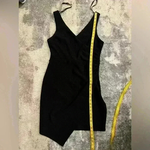 Women’s Black V-Cut BISOU BISOU Formal Dress - Picture 6 of 6